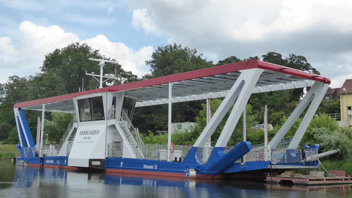Launch of the Missunde III grinding ferry postponed again | BOOTE