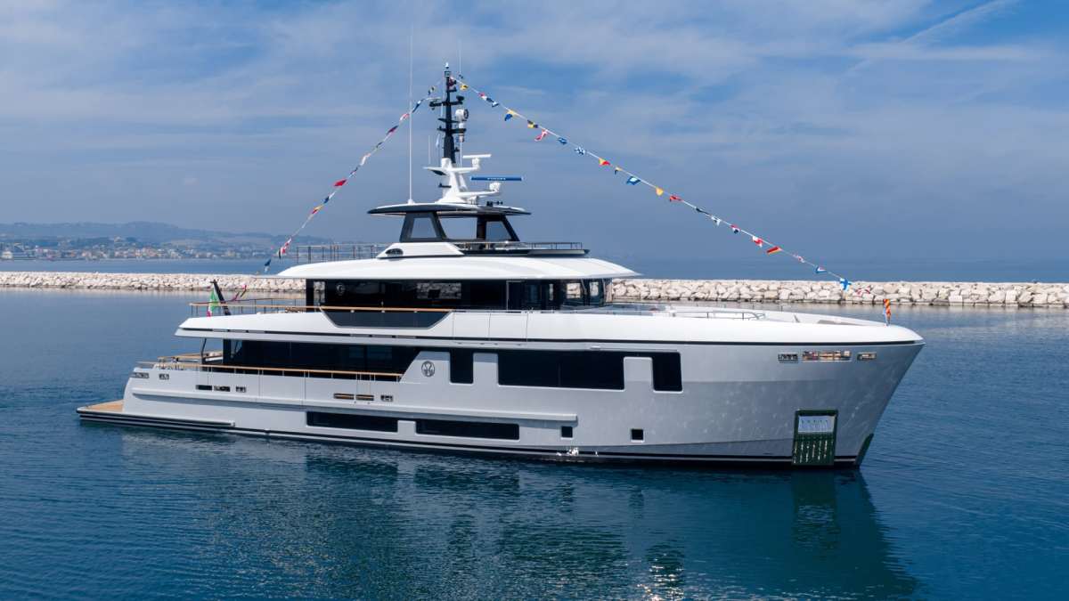 Cantiere delle Marche stellt Deep Blue 115 Octopus vor | BOOTE