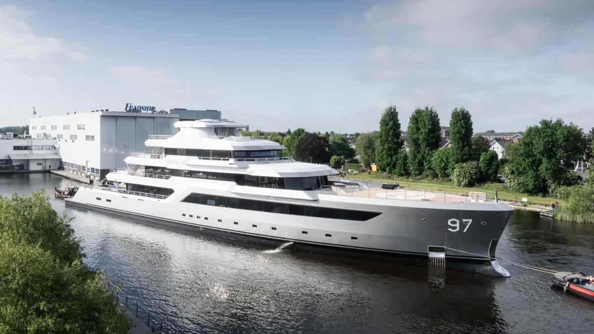 Feadship enthüllt Luxus-Explorer Valor | BOOTE