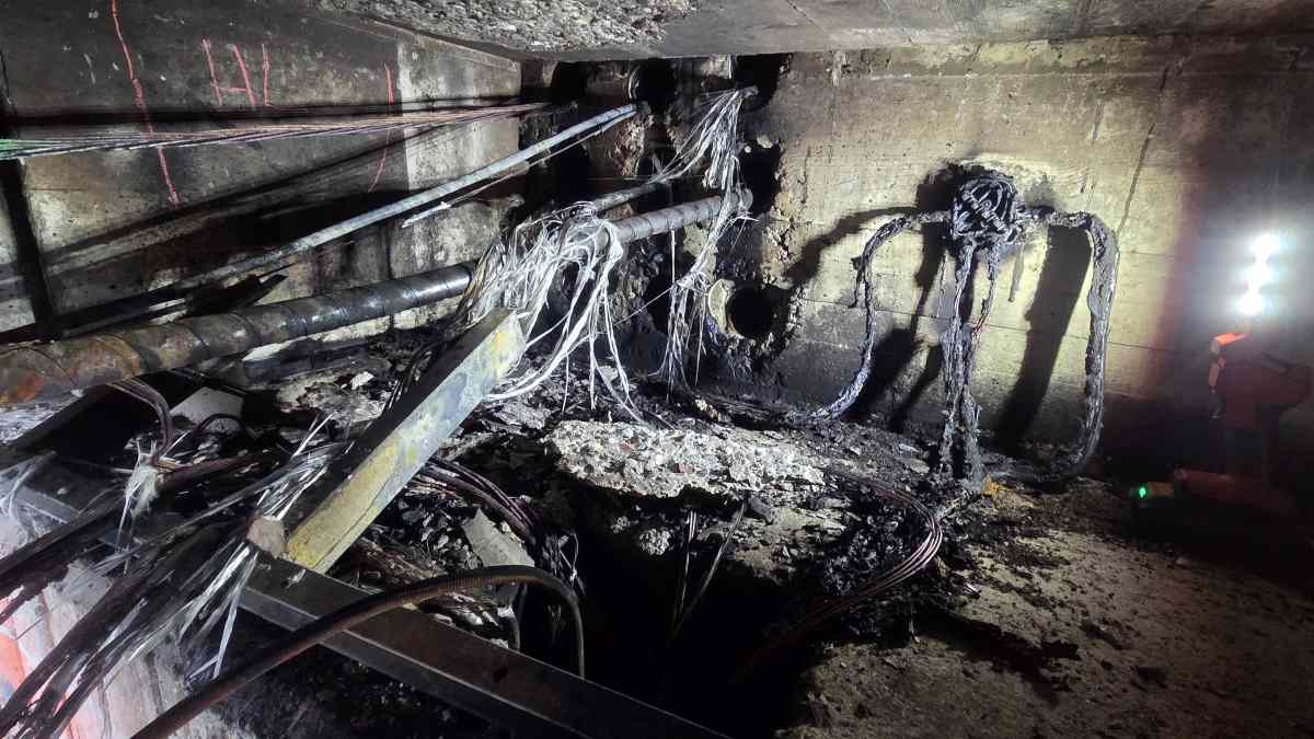 Nach-Brandanschlag-Sportbootschleuse-in-Regensburg-gesperrt