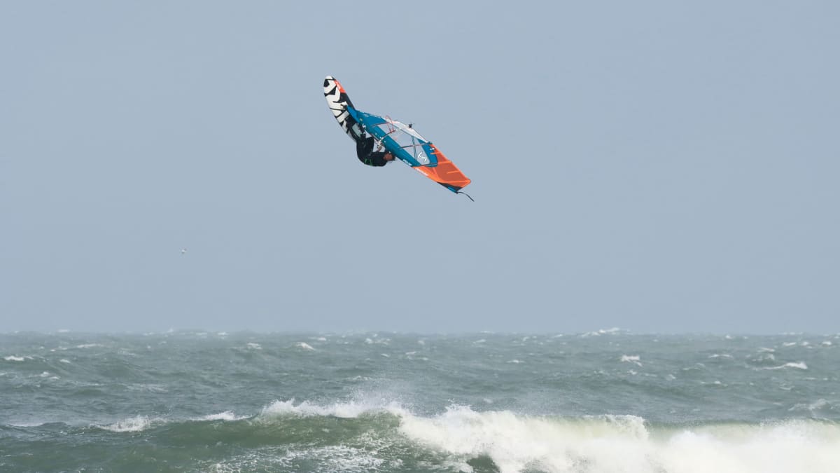 Test 2022: Waveboards 84-88 litres in the surf test | SURF