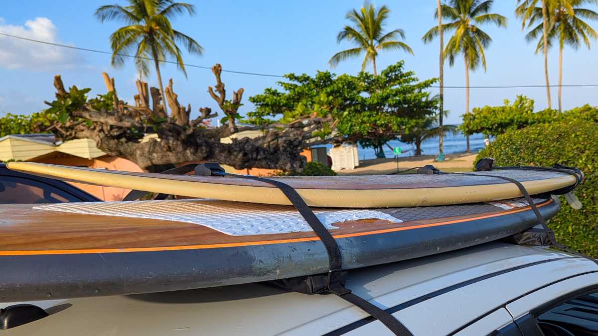 Lightweight and suitable for travelling: Surflogic roof rack for SUP ...