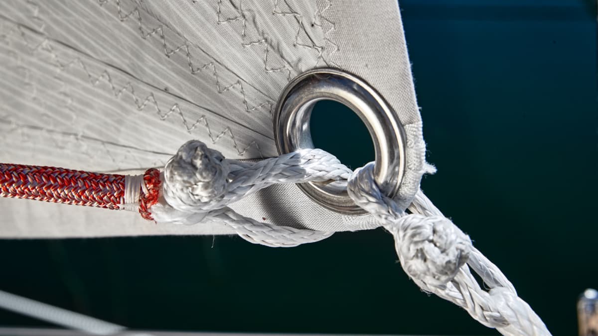Rope customer: Make your own soft shackles from Dyneema | YACHT