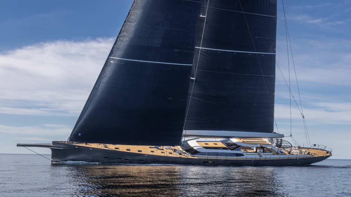 Baltic Yachts Werftupdate: gewachsene Ex-„Pink Gin VI“, gewasserter ...