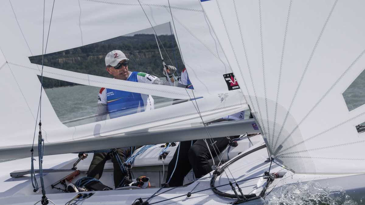 Starboot-Spitzauer-und-Nehammer-dominieren-Halb-Weltmeisterschaft