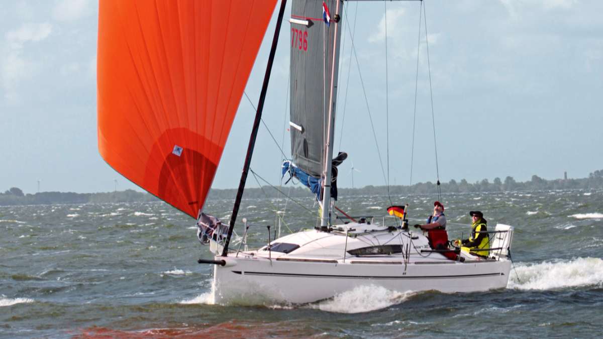 Elan 310: Youngtimer mit hohem Unterhaltungswert im Gebrauchtboot-Test