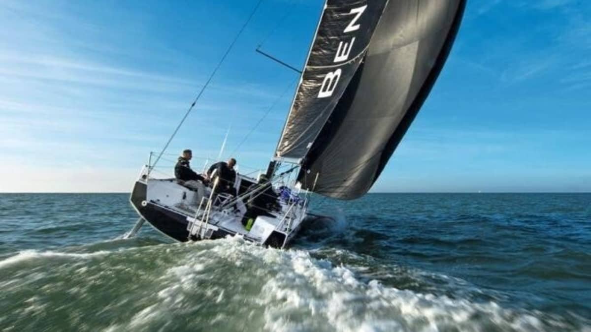 Beneteau Figaro 3: Fabelpreis für den Großserien-Foiler? Na ja, fast!