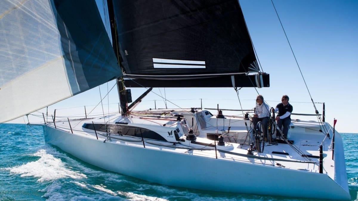 Bootstest: Neo 400+: Performance-Cruiser aus Italien, auf Sieg getrimmt ...