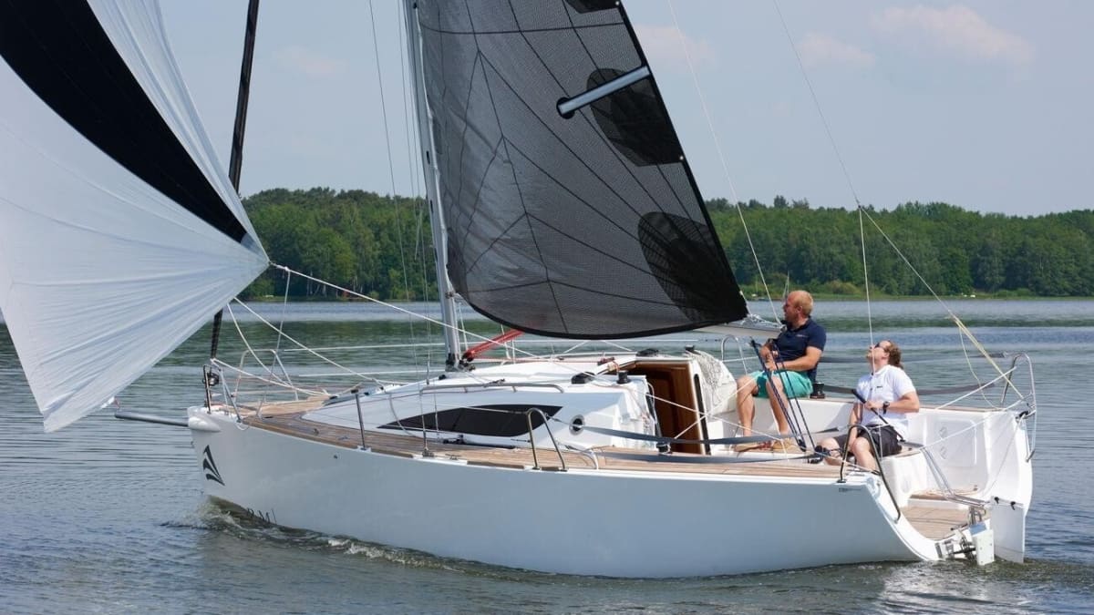 Storm 26: Sportlicher Kleinkreuzer mit Hubkiel