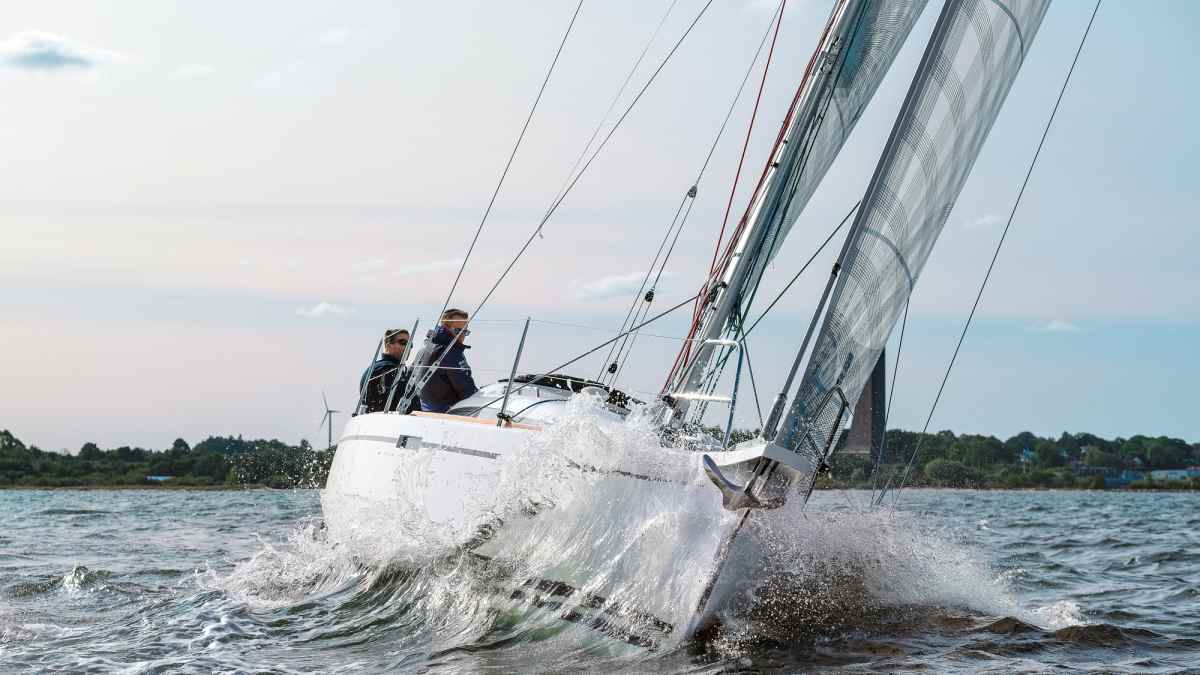 Test Arcona 345: Schwedischer Performance-Cruiser mit zeitloser Linienführung