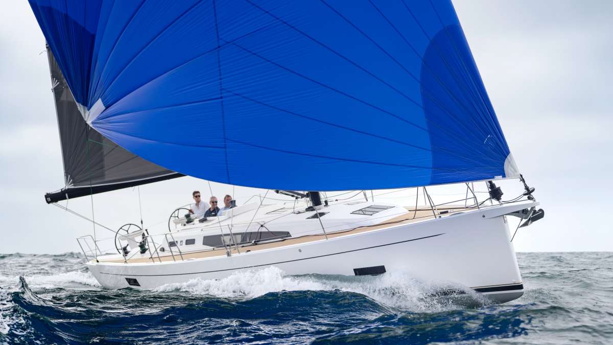 J/40: A treat for the eyes and mind | YACHT