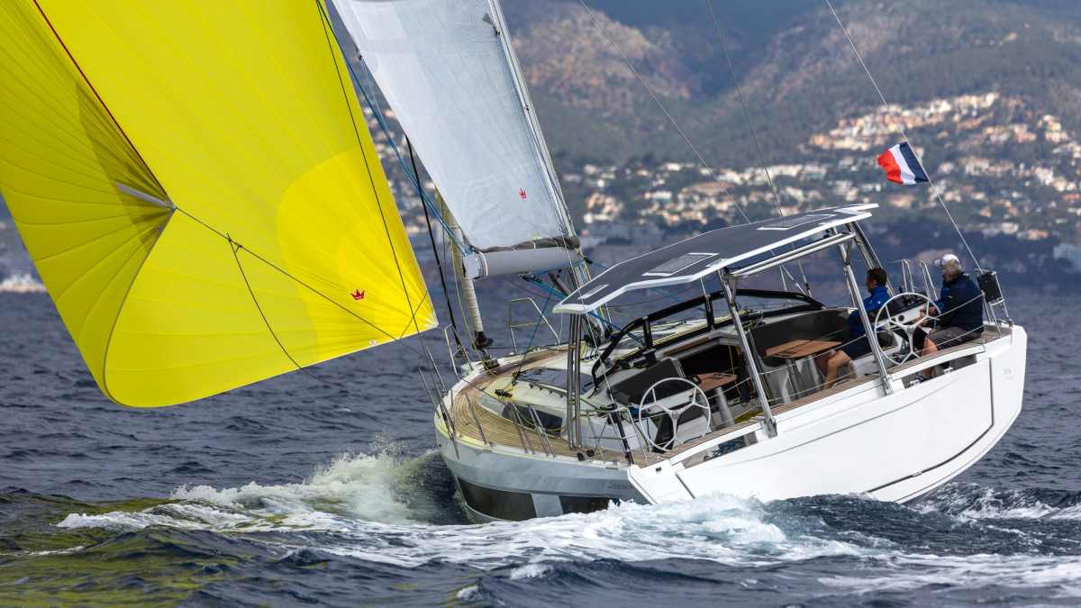 Dufour 48: Ambitionierte Linienpflege