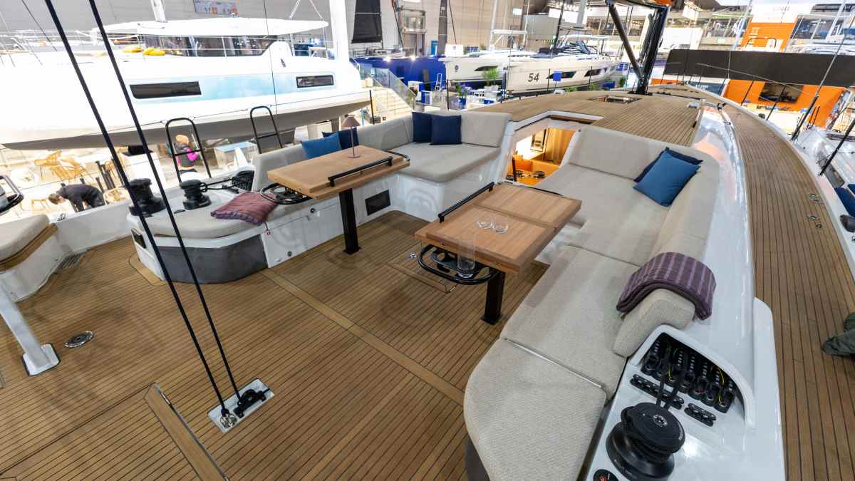 Boot-D-sseldorf-Die-neue-First-60-von-Beneteau-kommt-mit-einem-Wow-Effekt