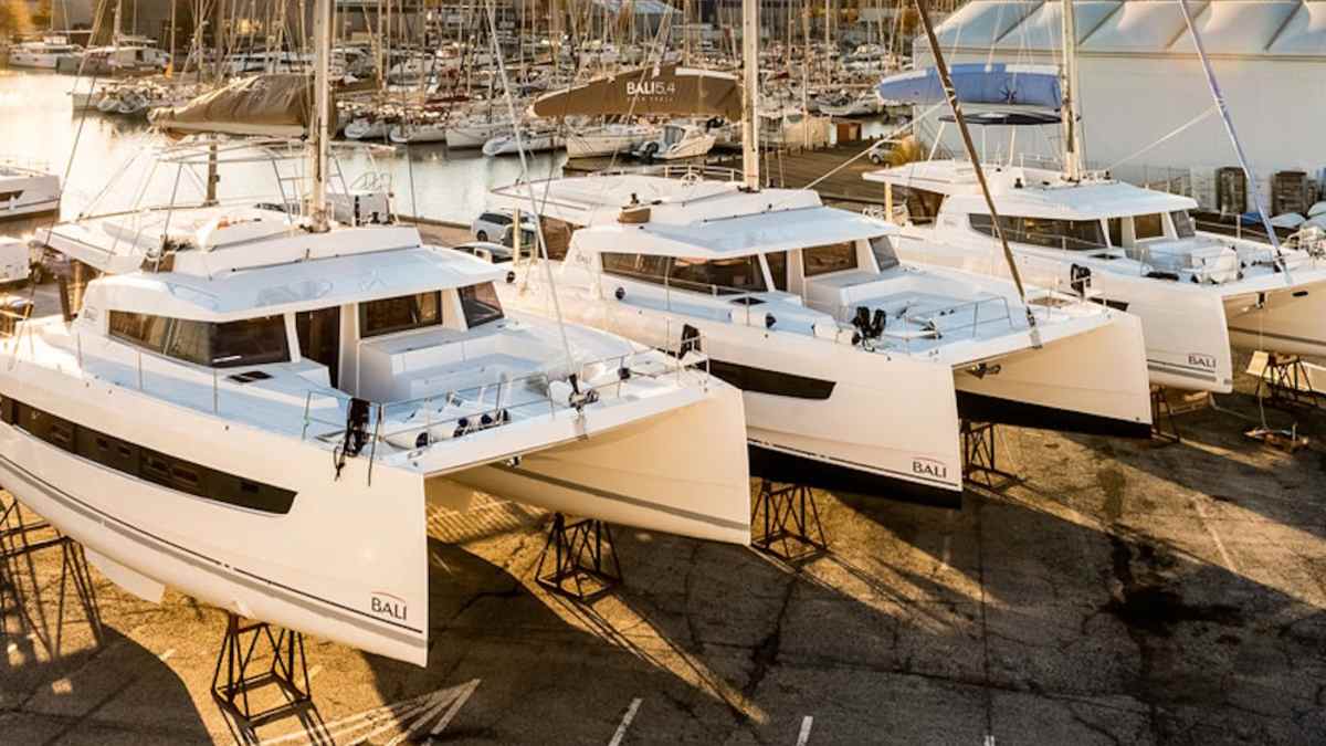 Catana-Gruppe-Brand-w-tet-in-Werft-in-Canet-en-Roussillon