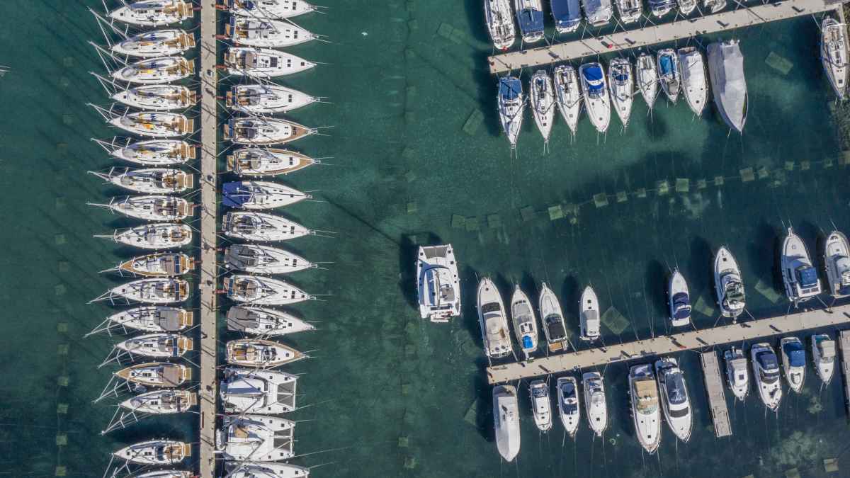 sailogy-takes-over-borrow-a-boat-and-master-yachting-yacht