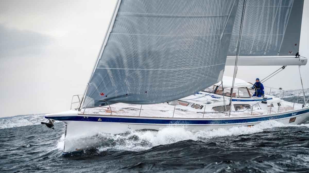 Hallberg-Rassy 69: Erste Bilder, erste Eindrücke vom Test des Flaggschiffs