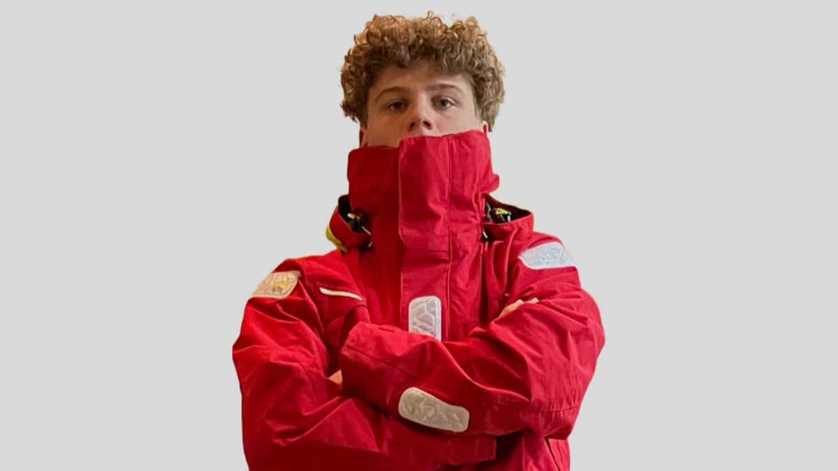 426365275