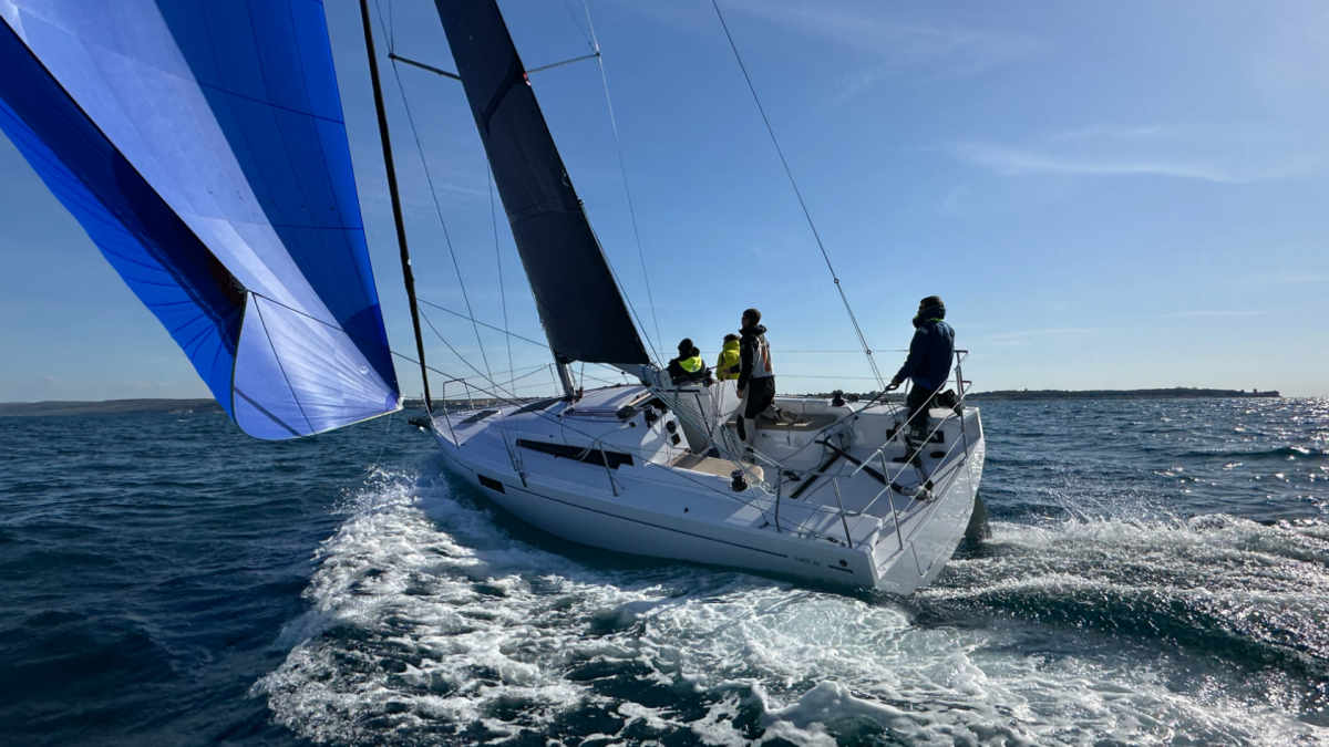 Beneteau First 30: Der Messe-Knaller auf dem Prüfstand