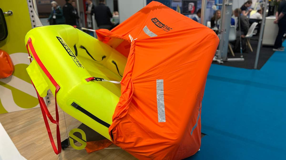 Rescue equipment: Rapid rescue in the event of water ingress or fire ...