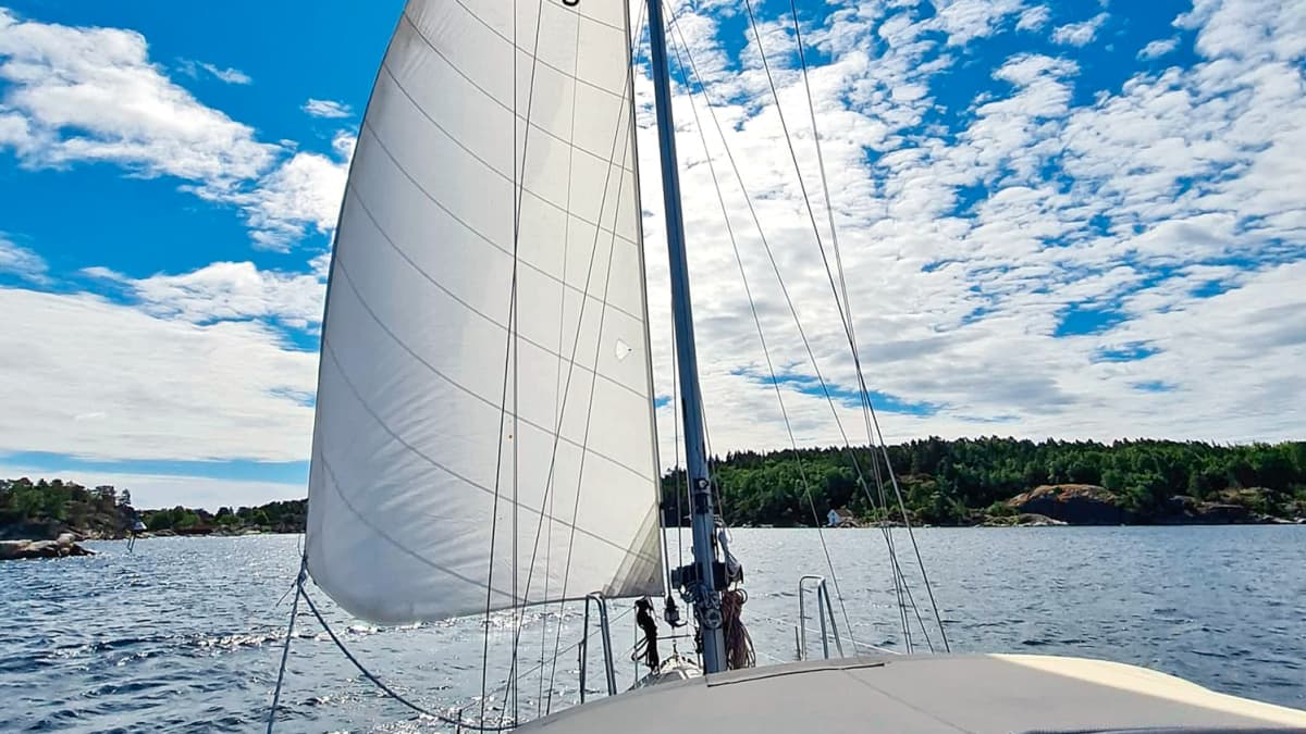 Wake: Einar Husby on sailing with a half rig | YACHT