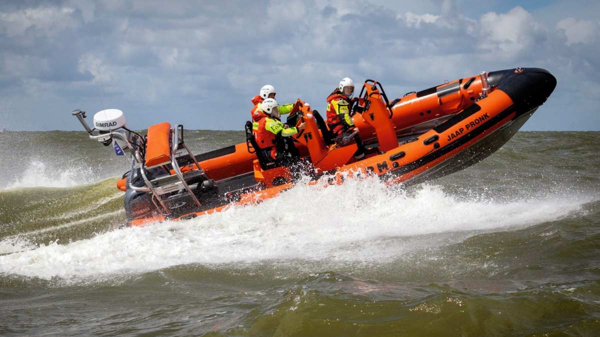 Seenotrettung-KNRM-die-k-niglichen-Seenotretter-der-Niederlande