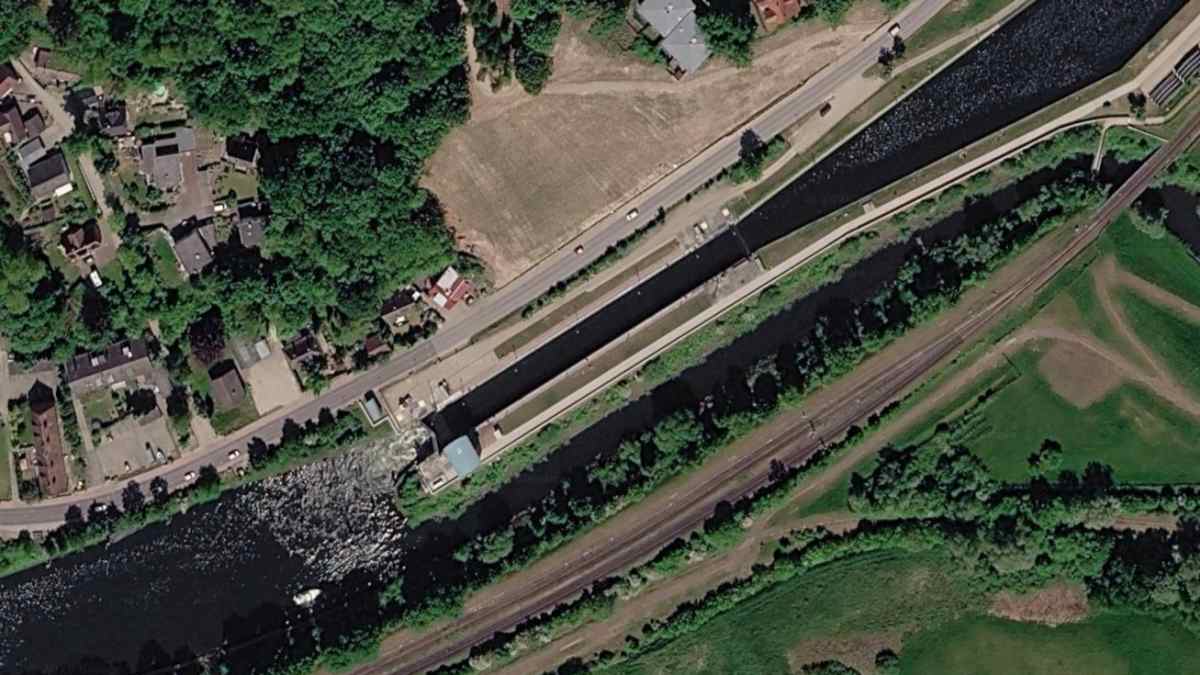Elbe-L-beck-Kanal-Wartezeiten-f-r-Sportboote-wegen-Wassermangel