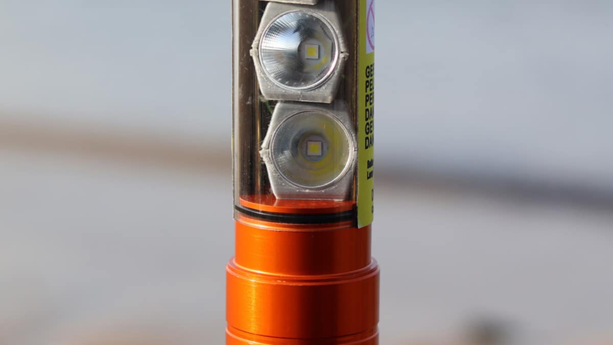 Instead of pyrotechnics: LED hand torch for emergencies | BOOTE
