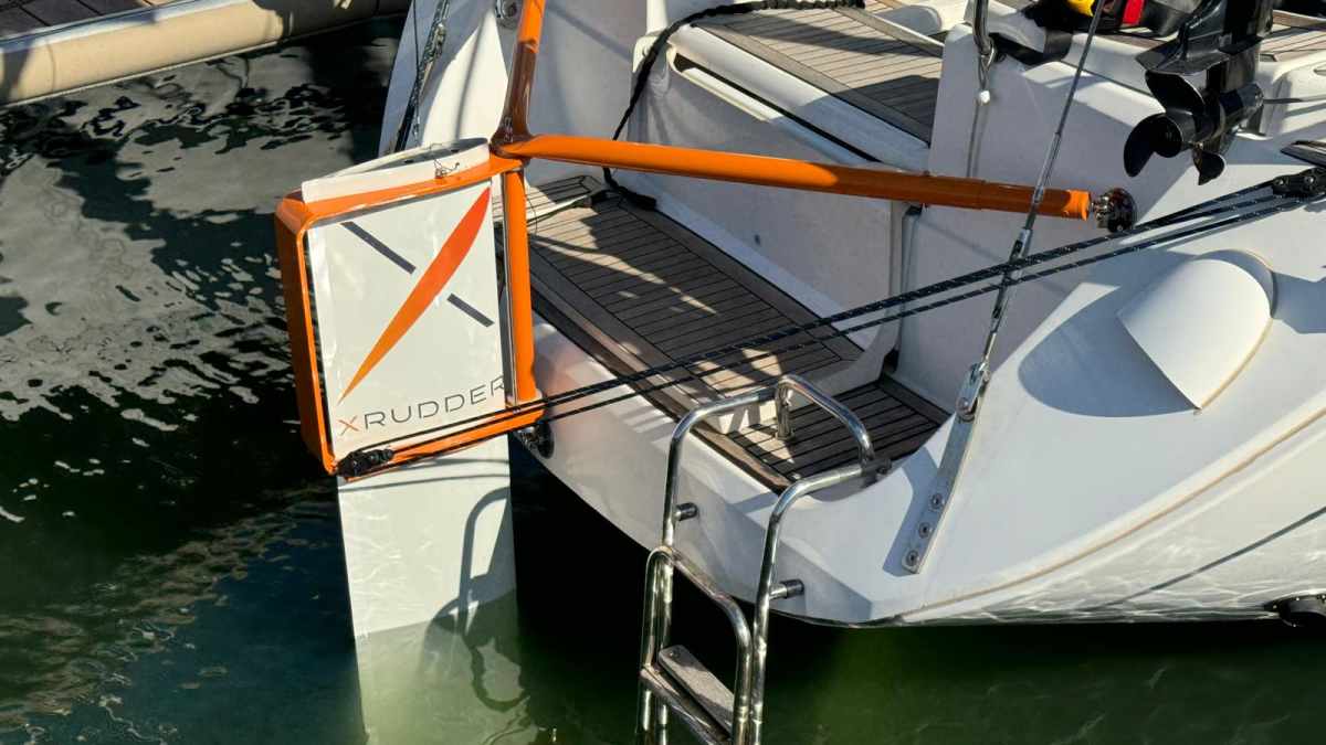 X-Rudder: Flexible emergency rudder kit, not just for orca interactions ...