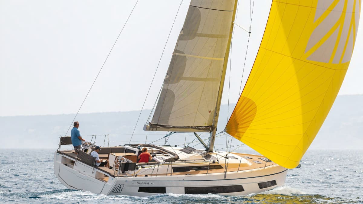 Dufour 41: Von allem etwas mehr – das Raumschiff im Test