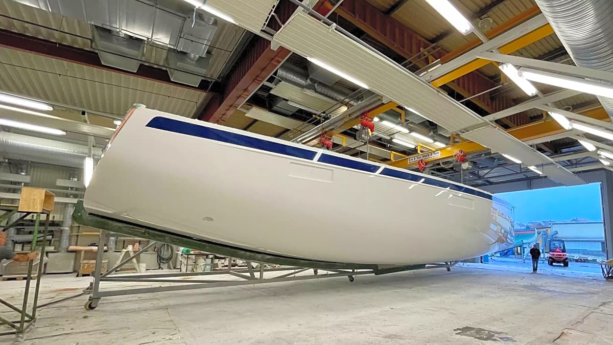 Hallberg-Rassy 69: Erster Rumpf des neuen Flaggschiffs ist fertig | YACHT