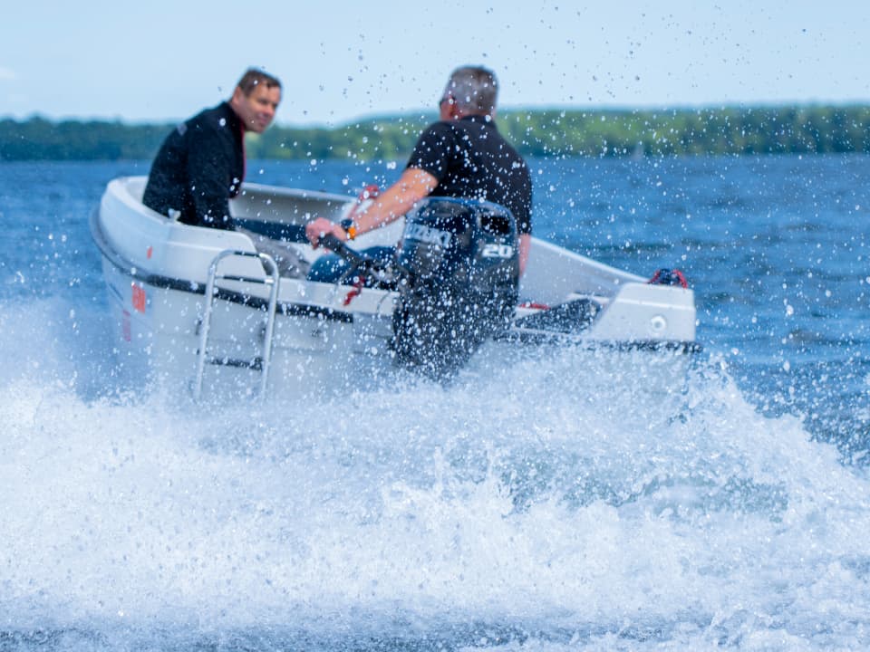 Wer baut den besten Salzwasser-Außenbordmotor?