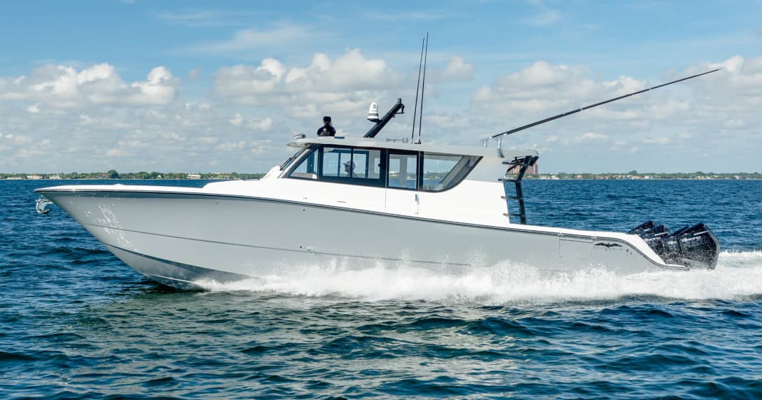 Catamaran special: Invincible 46 Pilothouse - Fast to fish | BOOTE