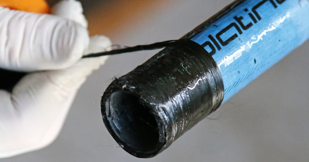 Repair of windsurf masts SURF