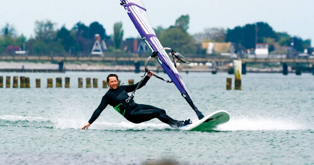 Gliding technique All the tips for your first glide on the shortboard SURF