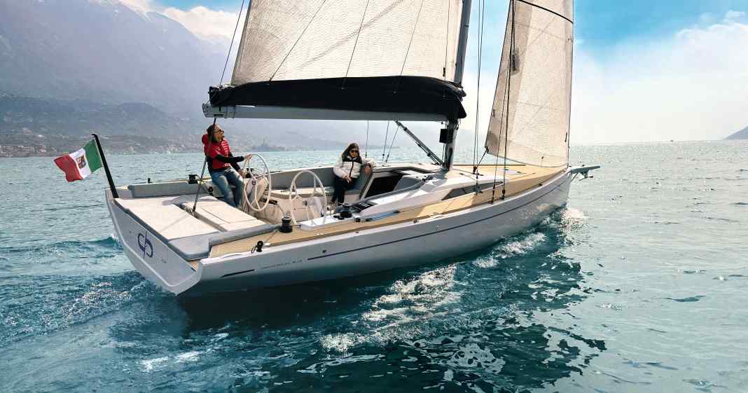 Grand-Soleil-Blue-Sportlicher-Start-in-eine-neue-Werftlinie