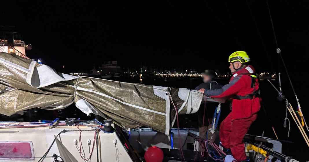 Seenot-Wassereinbruch-Rettungsaktion-vor-Heiligenhafen