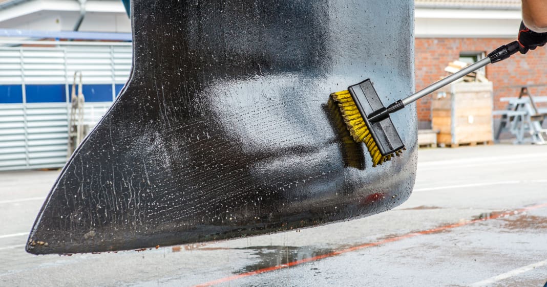 Fouling protection Toxicfree antifouling alternatives YACHT