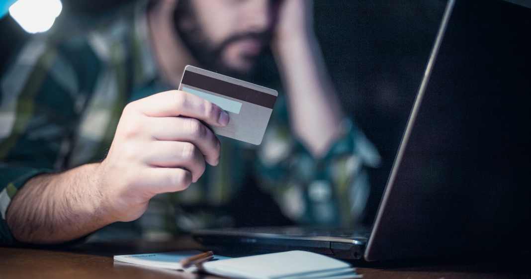 Weihnachten-Vorsicht-Fakeshops-