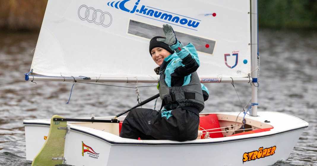 Eisarsch-Historischer-Sieg-Undine-H-fener-gewinnt-auf-der-Wakenitz
