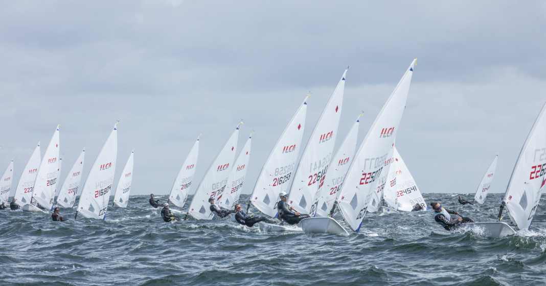 Warnem-nder-Woche-Ilca-Segler-mit-viermal-Podium-bei-Europa-Cup