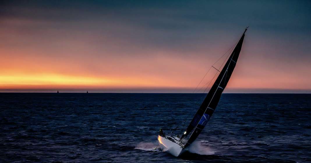 Rolex-Sydney-Hobart-Race-Protest-JPK-Siegduell-am-gr-nen-Tisch