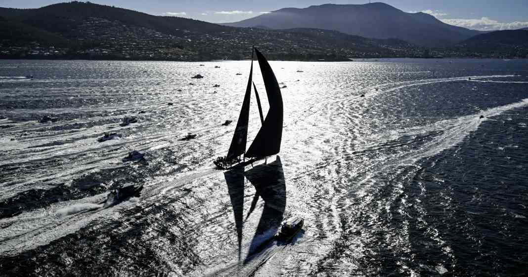 Rolex-Sydney-Hobart-Race-Dreikampf-um-die-Line-Honours-entschieden