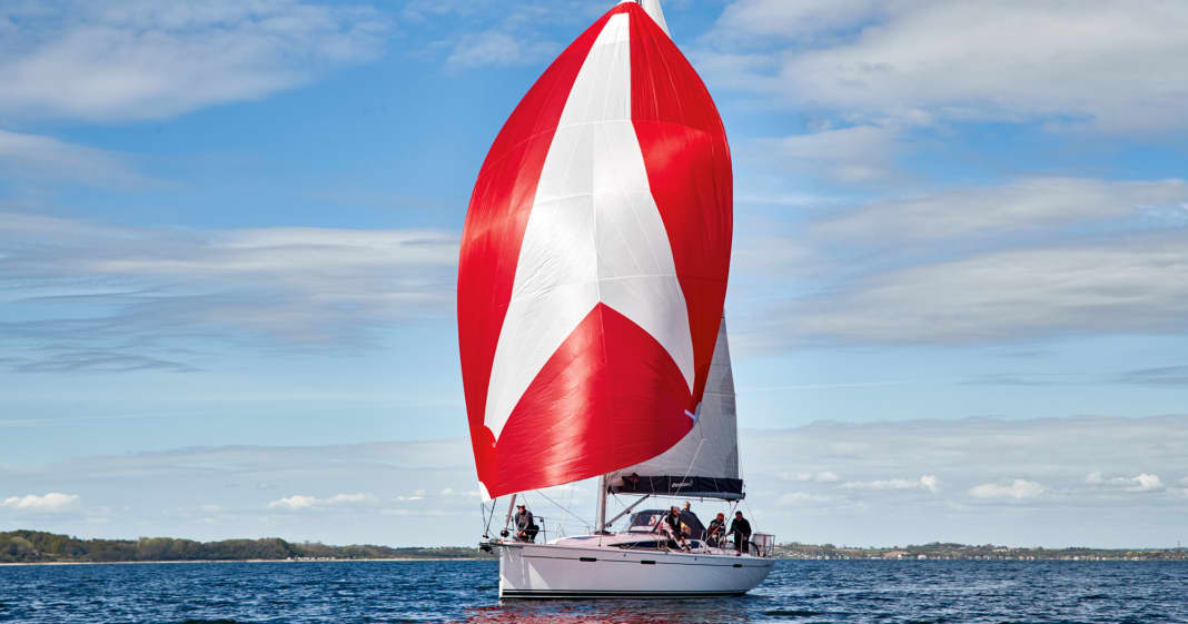 Garde robe du voilier quelles voiles embarquer Connaissance des types YACHT