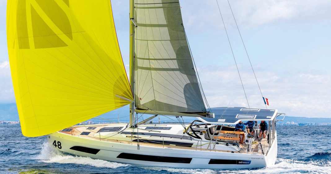 Dufour-48-Fahrtenschiff-mit-Kanten-und-viel-Platz-im-Test