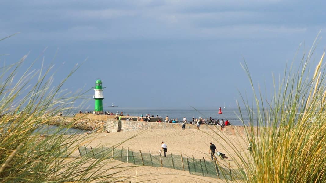 RostockWarnemünde Wo an der Warnow frischer Wind weht BOOTE