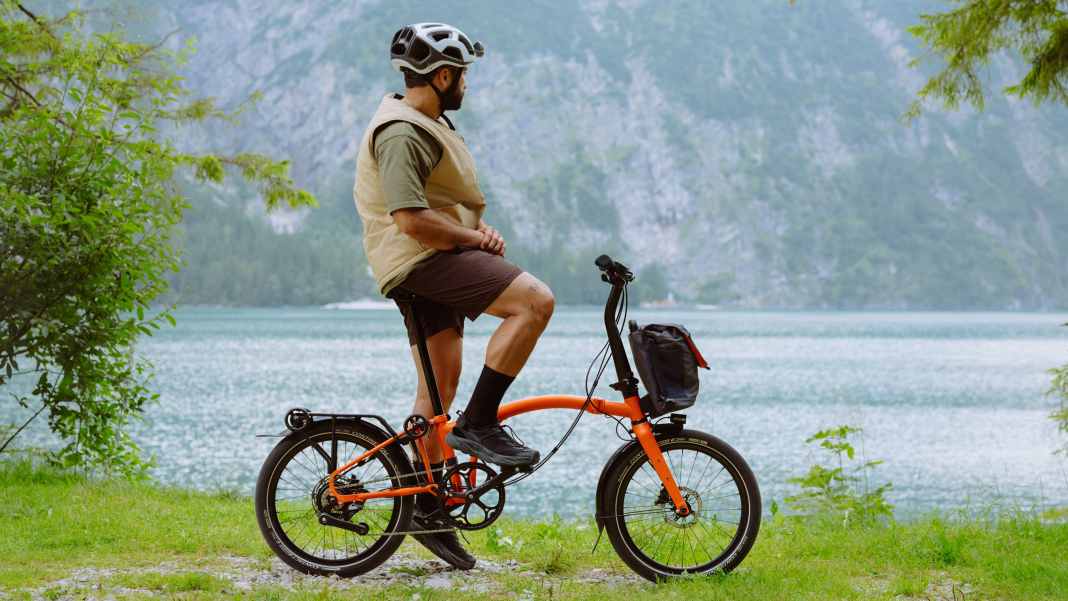 Brompton G Line A new edition of the classic board bike YACHT