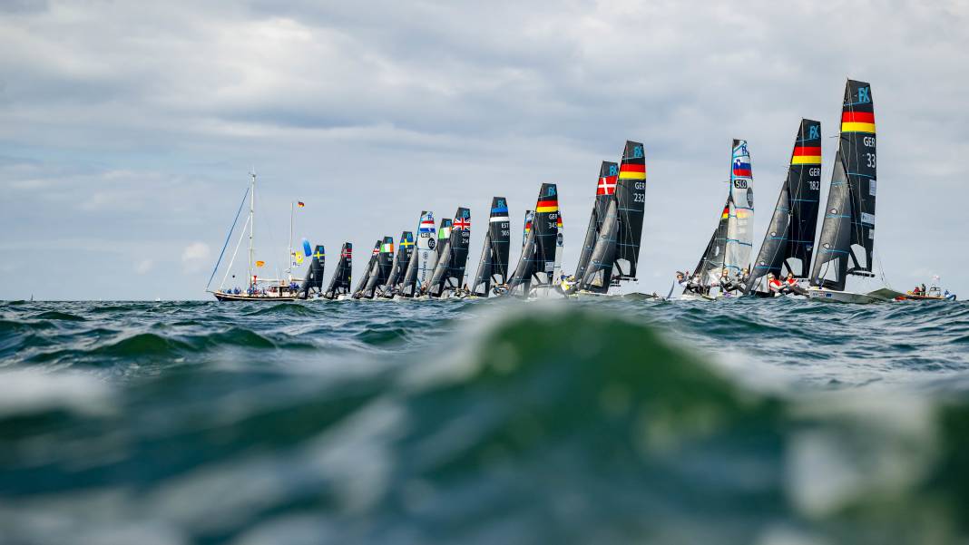 CPA AK La Transatlantique La Provence SHIPS (1202712