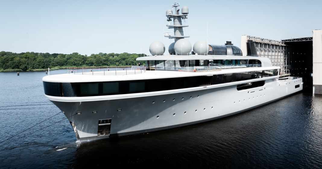 COSMOS: Lürssen launches 114 metres with methanol fuel cells