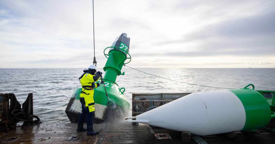 Praxis-Winterbetonnung-j-hrlicher-Wechsel-der-Seezeichen