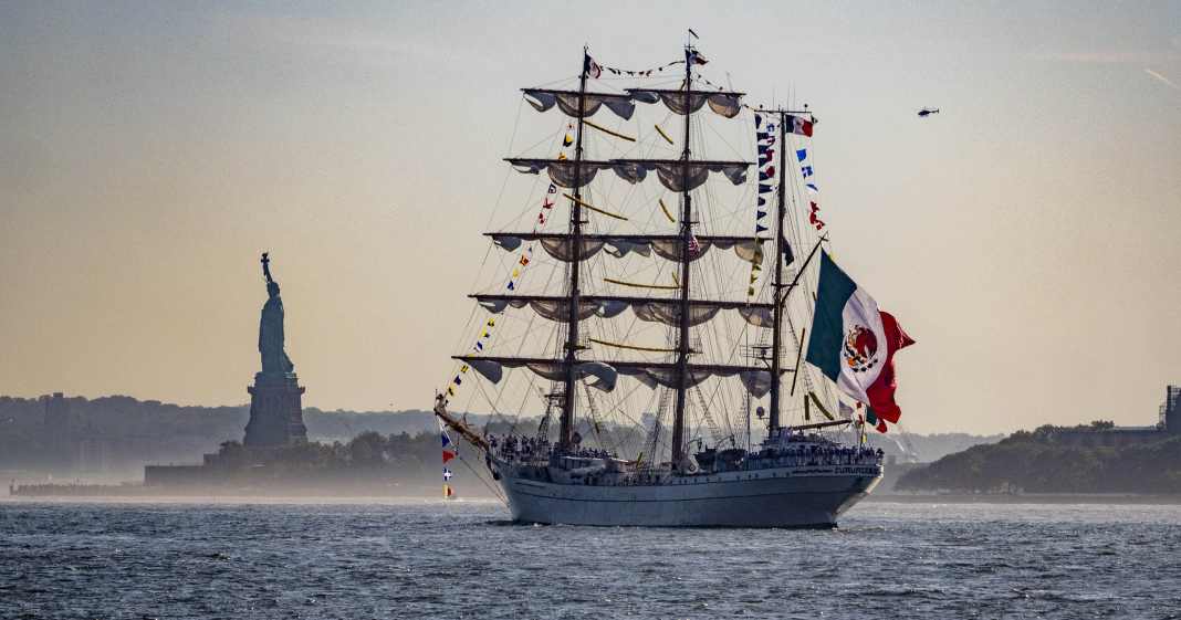 -Cuauht-moc-Mexikanisches-Segelschulschiff-verl-sst-New-York